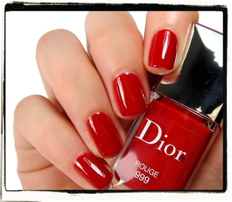 vernis nail glow dior|Dior rouge 999 nail polish.